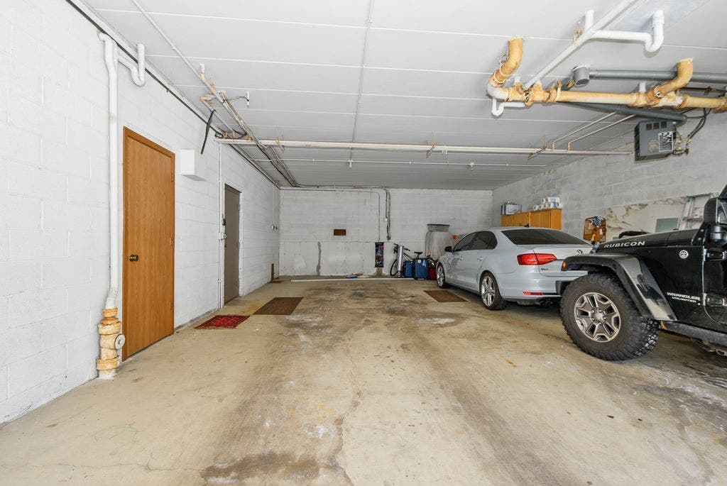15704 Deerfield Court, #2N, Orland Park, IL 60462 15704 Deerfield Court, #2N, Orland Park, IL 60462