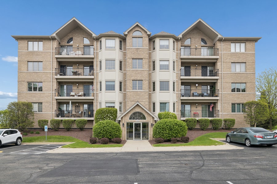 Property photo for 14100 Sheffield Drive, #403, Homer Glen, IL