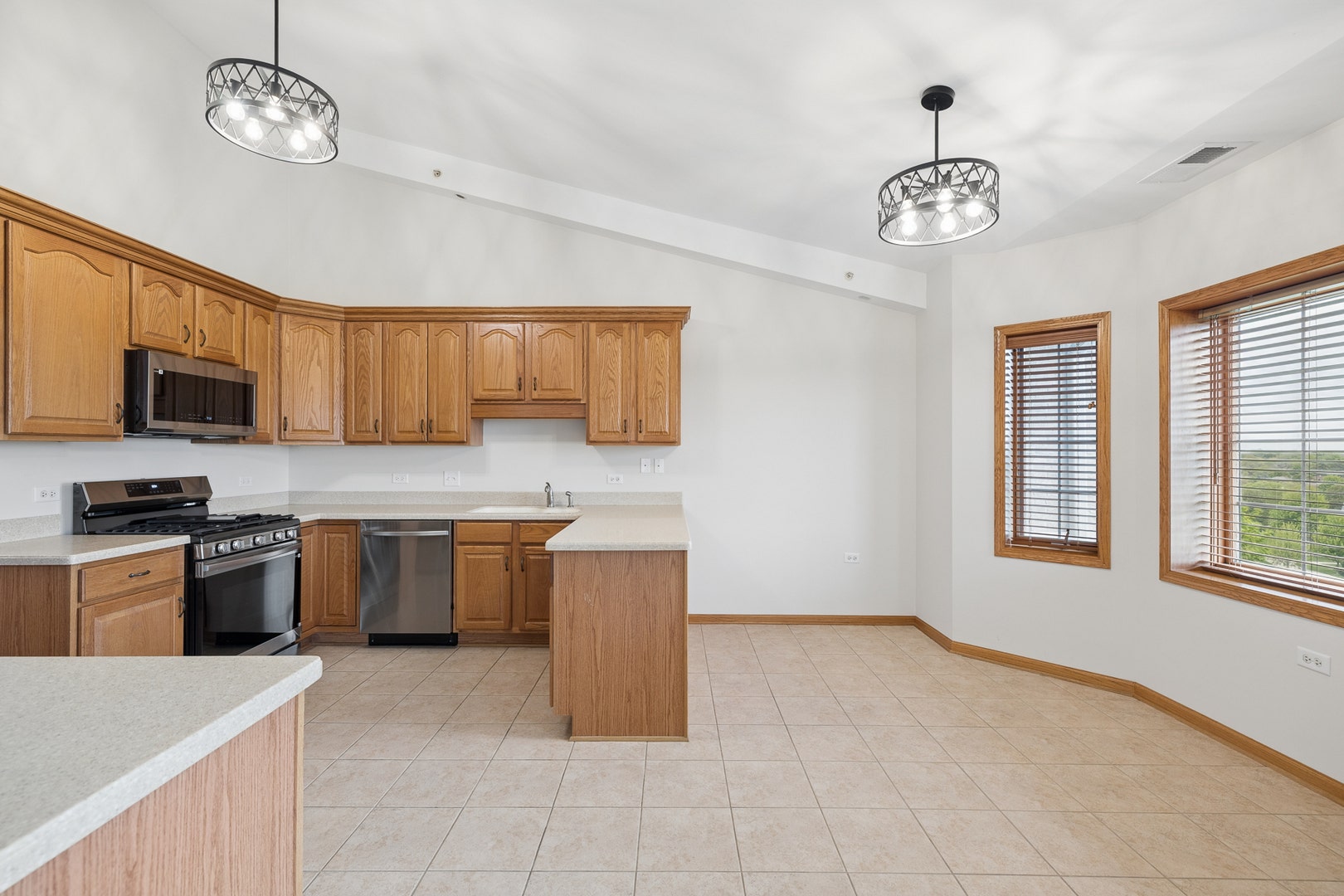 14100 Sheffield Drive, #403, Homer Glen, IL 60491 14100 Sheffield Drive, #403, Homer Glen, IL 60491