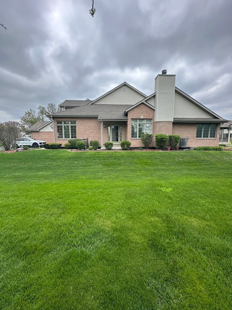 6620 Pond View Drive, Tinley Park, IL 60477 6620 Pond View Drive, Tinley Park, IL 60477