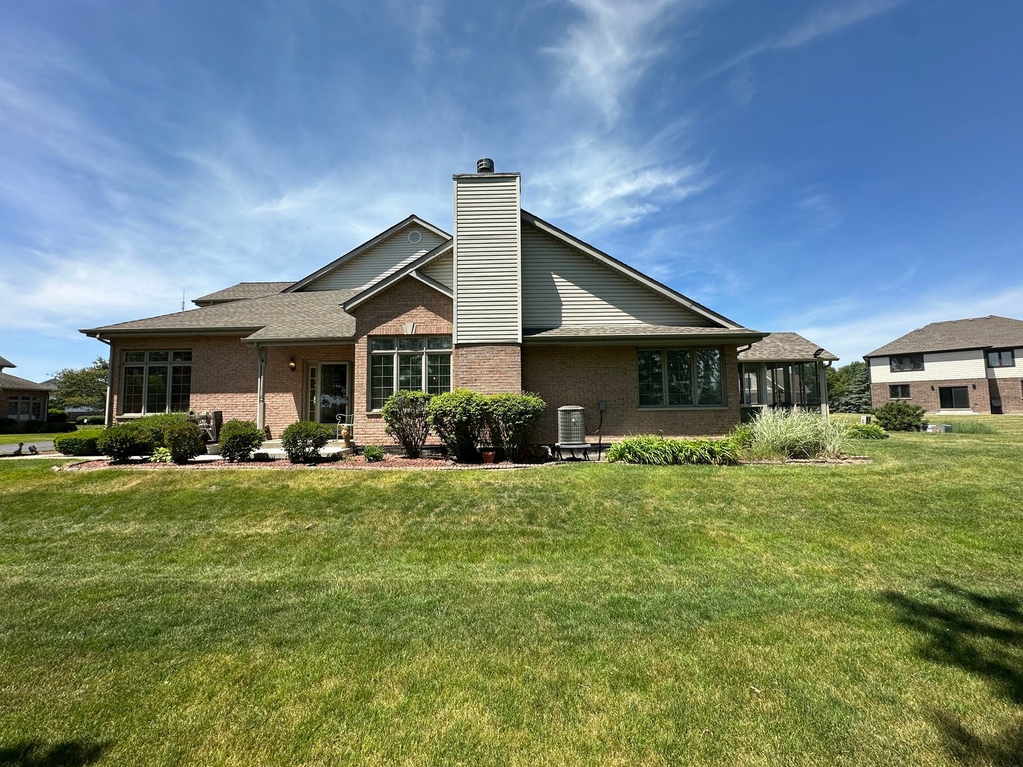 6620 Pond View Drive, Tinley Park, IL 60477 6620 Pond View Drive, Tinley Park, IL 60477