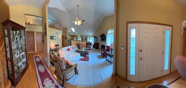 6620 Pond View Drive, Tinley Park, IL 60477 6620 Pond View Drive, Tinley Park, IL 60477