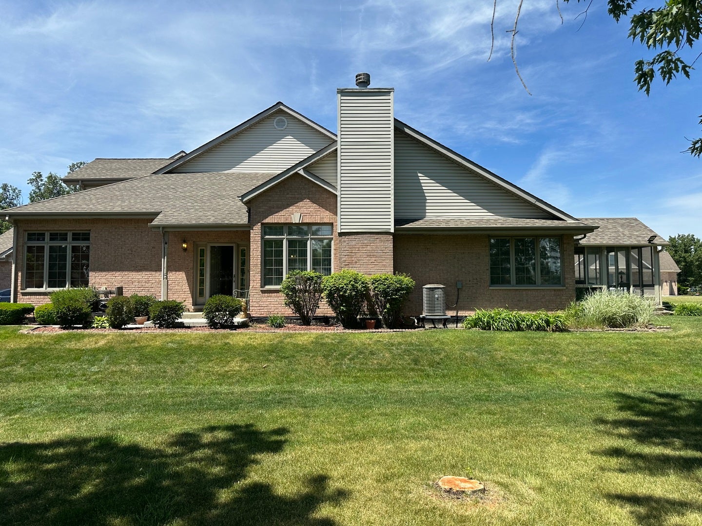 6620 Pond View Drive, Tinley Park, IL 60477 6620 Pond View Drive, Tinley Park, IL 60477