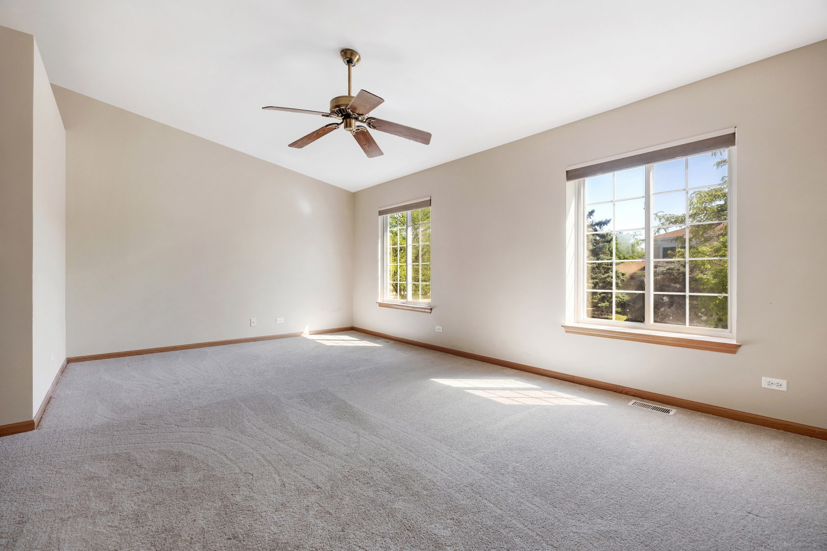 792 Mesa Drive, #792, Elgin, IL 60123 792 Mesa Drive, #792, Elgin, IL 60123