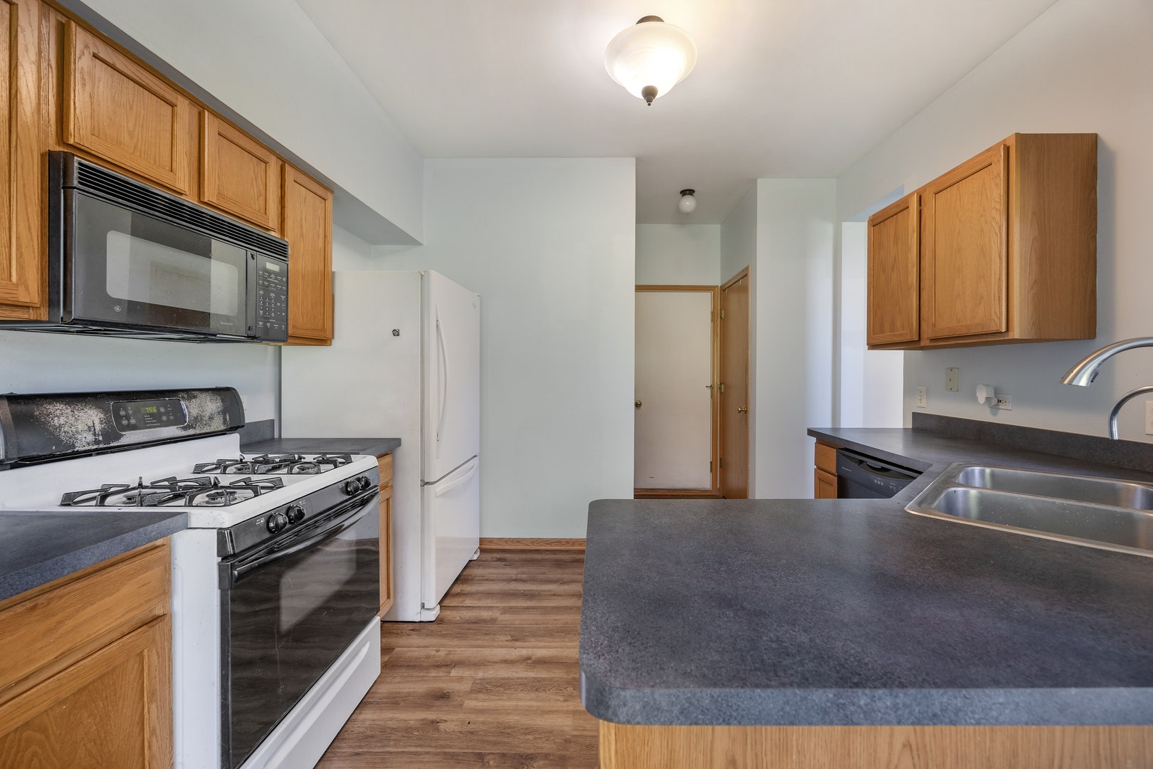 792 Mesa Drive, #792, Elgin, IL 60123 792 Mesa Drive, #792, Elgin, IL 60123