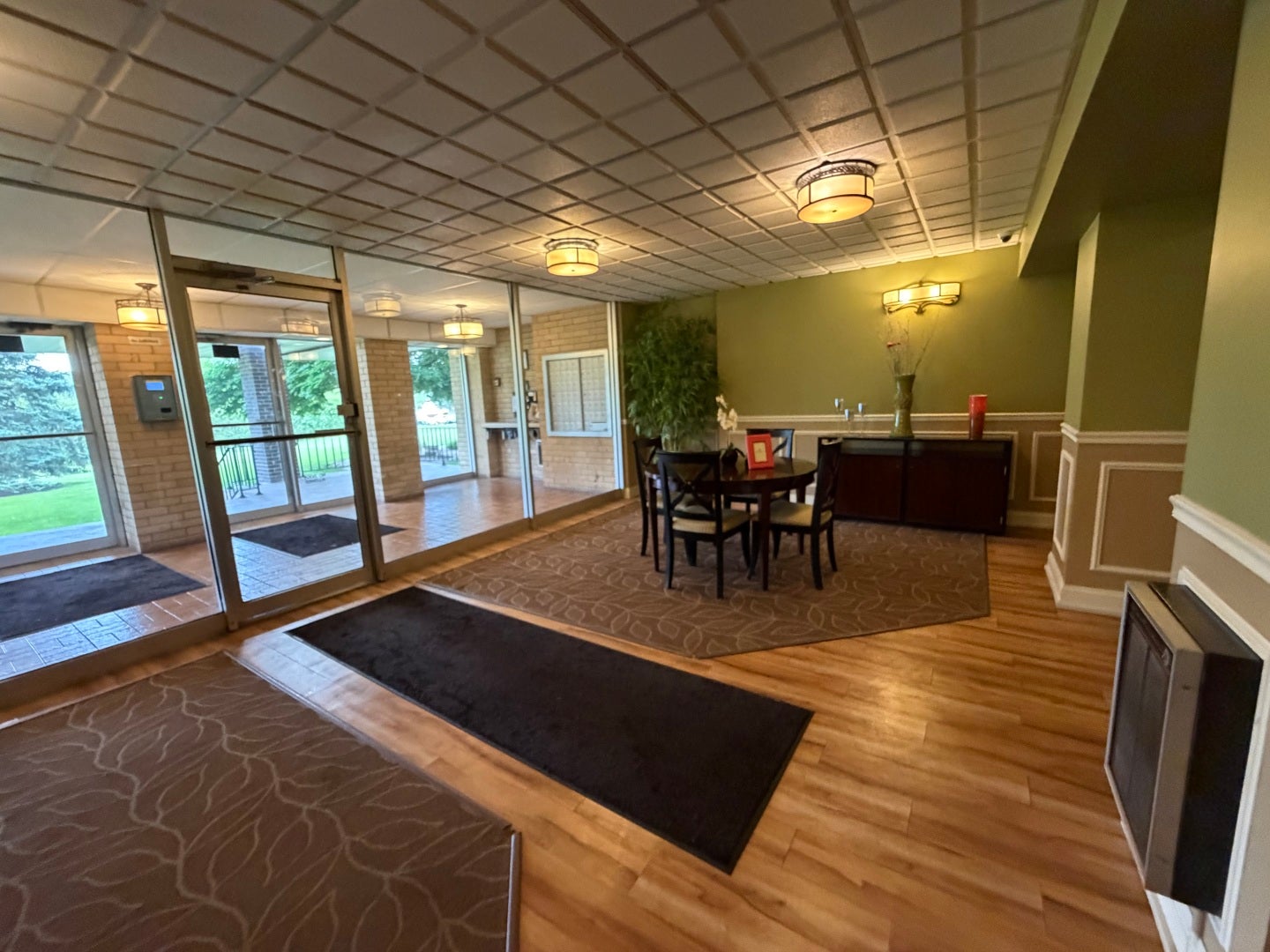 5400 Walnut Avenue, #803, Downers Grove, IL 60515