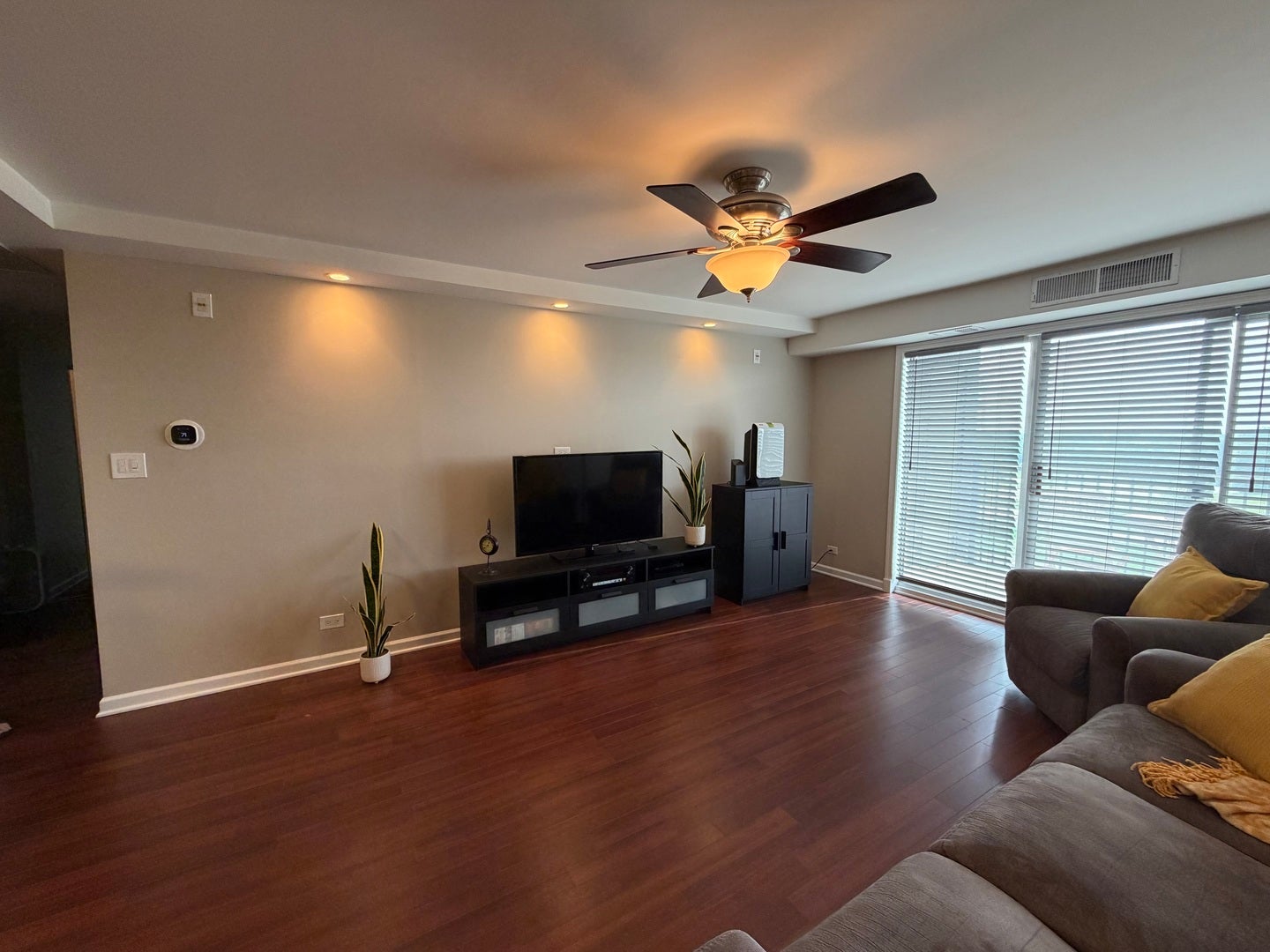 5400 Walnut Avenue, #803, Downers Grove, IL 60515