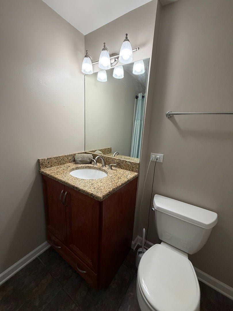 5400 Walnut Avenue, #803, Downers Grove, IL 60515
