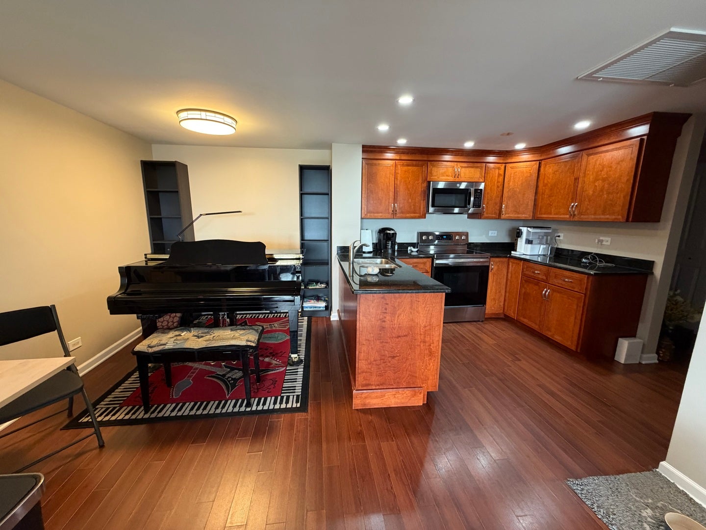 5400 Walnut Avenue, #803, Downers Grove, IL 60515