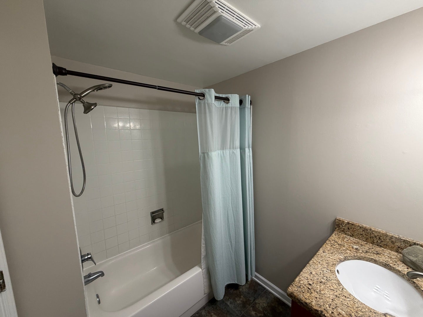 5400 Walnut Avenue, #803, Downers Grove, IL 60515