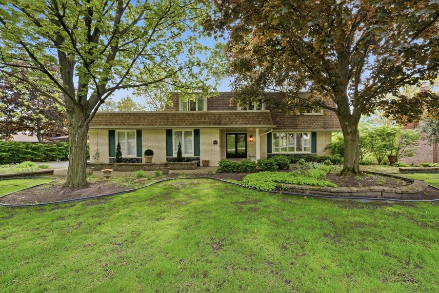 Property photo for 10023 S WOOD Lane, Palos Hills, IL