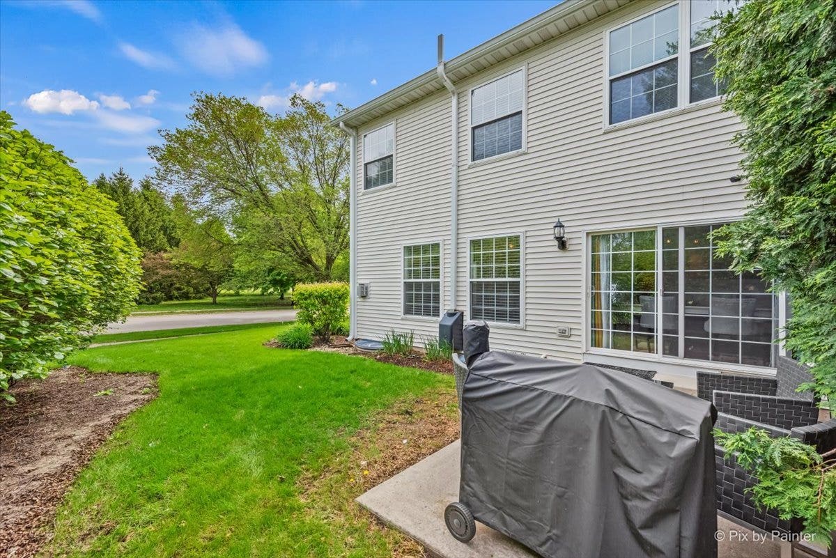 1070 Lily Field Lane, Bolingbrook, IL 60440