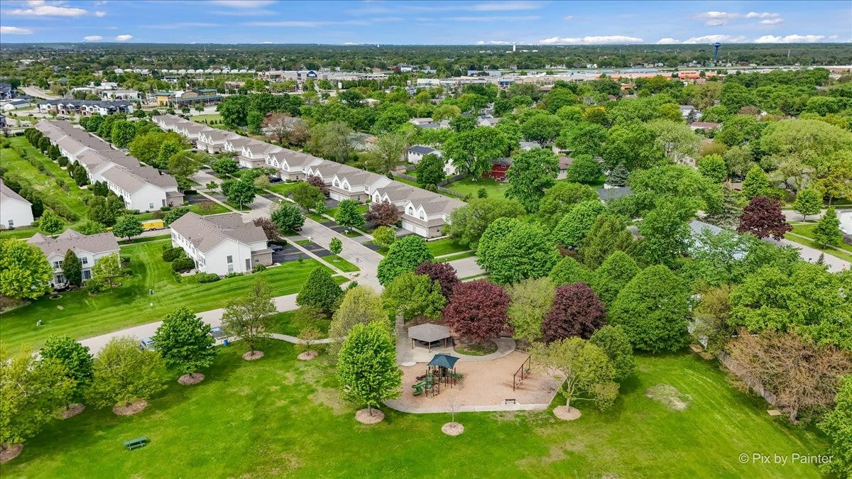 1070 Lily Field Lane, Bolingbrook, IL 60440