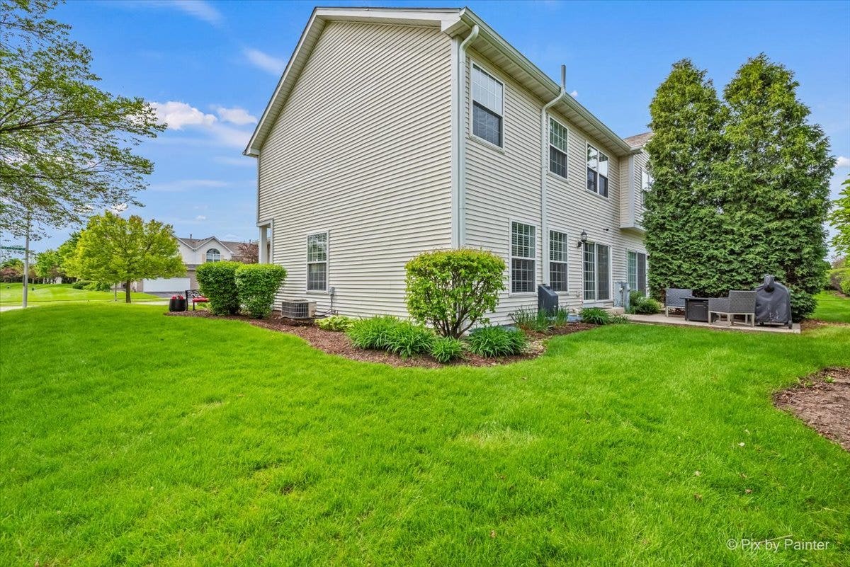1070 Lily Field Lane, Bolingbrook, IL 60440