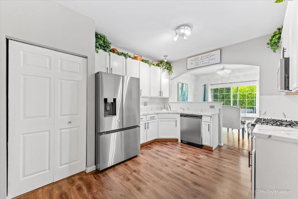 1070 Lily Field Lane, Bolingbrook, IL 60440
