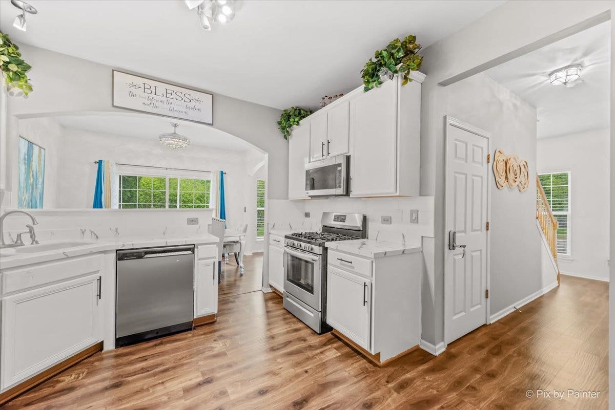 1070 Lily Field Lane, Bolingbrook, IL 60440