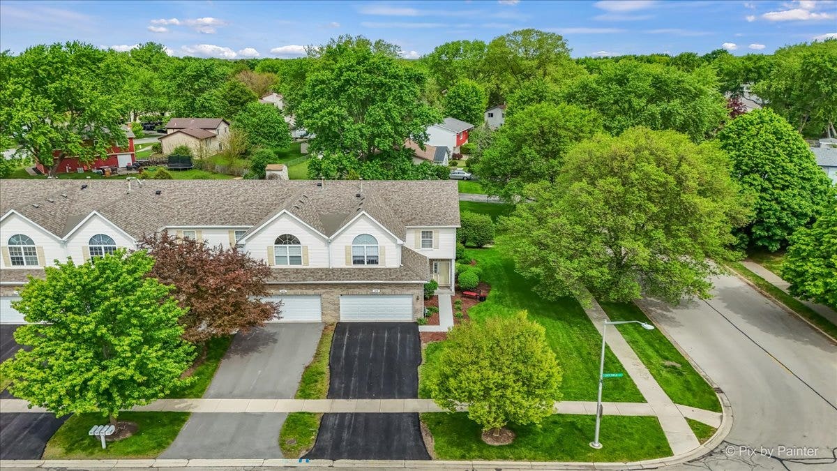 1070 Lily Field Lane, Bolingbrook, IL 60440