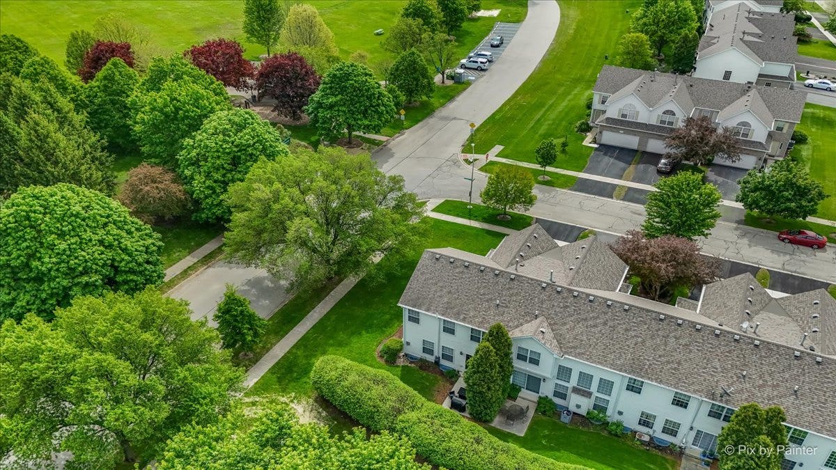 1070 Lily Field Lane, Bolingbrook, IL 60440