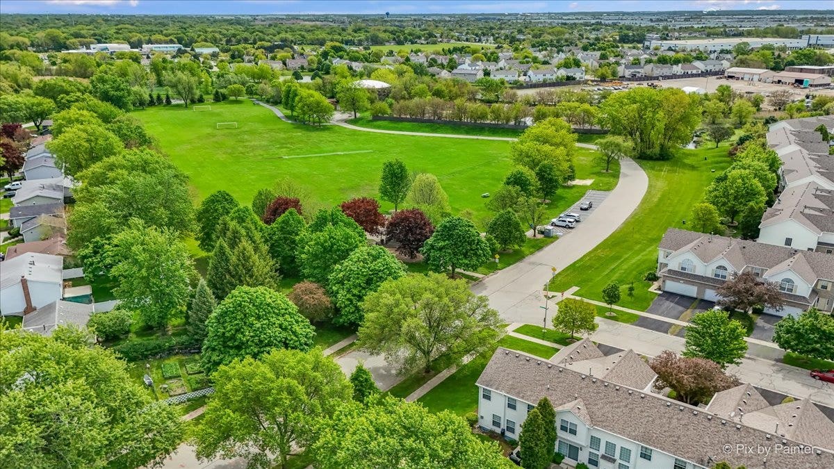 1070 Lily Field Lane, Bolingbrook, IL 60440