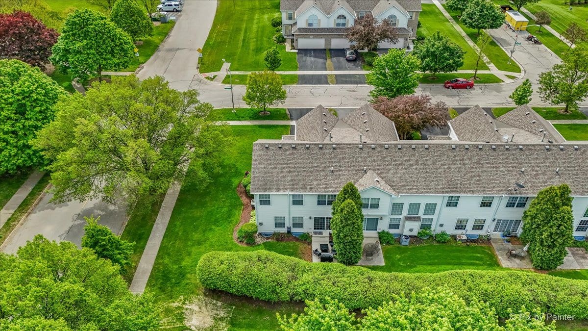 1070 Lily Field Lane, Bolingbrook, IL 60440