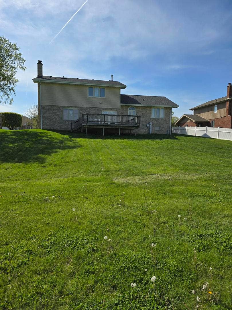 8413 Brookside Glen Drive, Tinley Park, IL 60487 8413 Brookside Glen Drive, Tinley Park, IL 60487