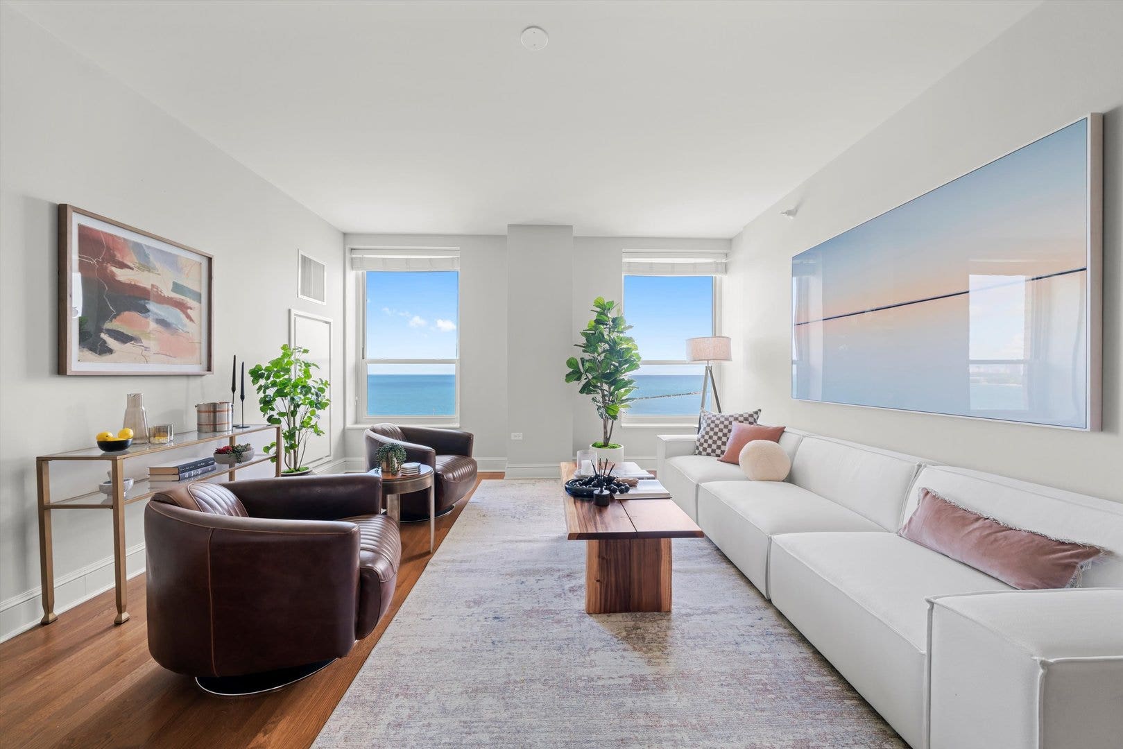 850 N Lake Shore Drive, #905, Chicago, IL 60611 **Photo is of a model 05 residence and is represen