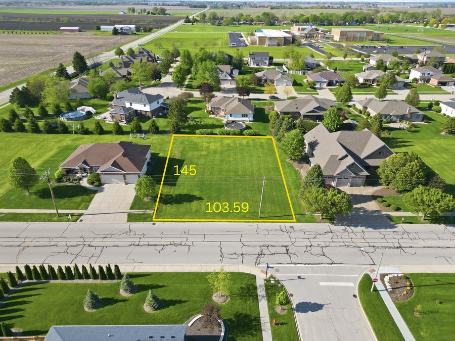 Property photo for 613 W Corning Avenue, Peotone, IL