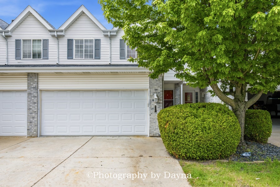 Property photo for 226 Harbor Landing, Braidwood, IL