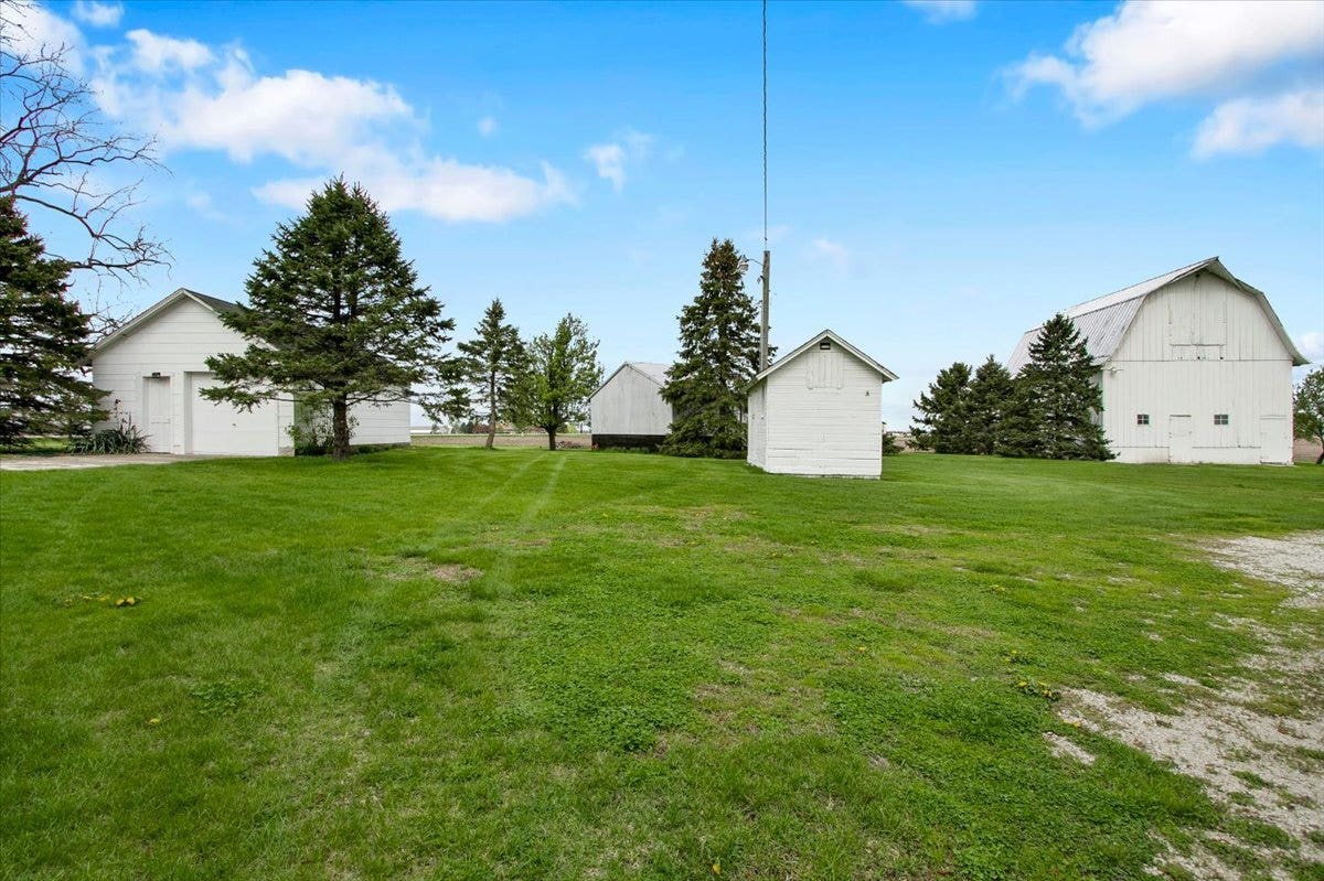 12495 Grove Road, Minooka, IL 60447 12495 Grove Road, Minooka, IL 60447