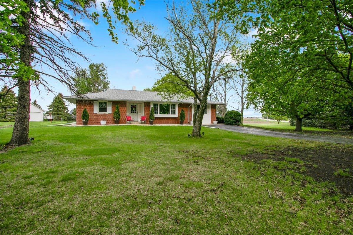12495 Grove Road, Minooka, IL 60447 12495 Grove Road, Minooka, IL 60447