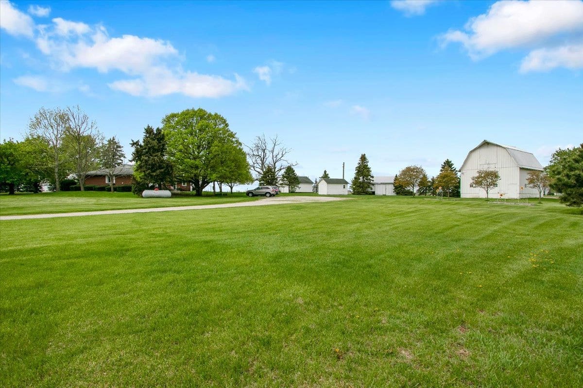 12495 Grove Road, Minooka, IL 60447 12495 Grove Road, Minooka, IL 60447