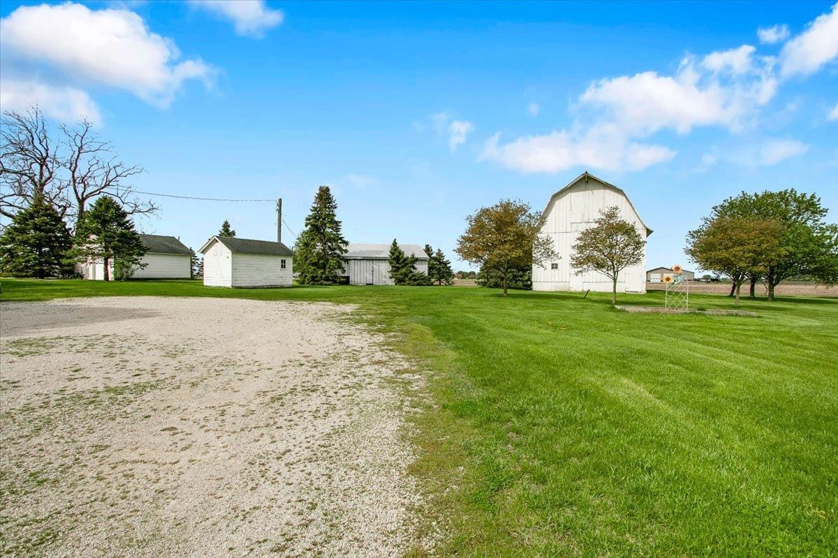 12495 Grove Road, Minooka, IL 60447 12495 Grove Road, Minooka, IL 60447