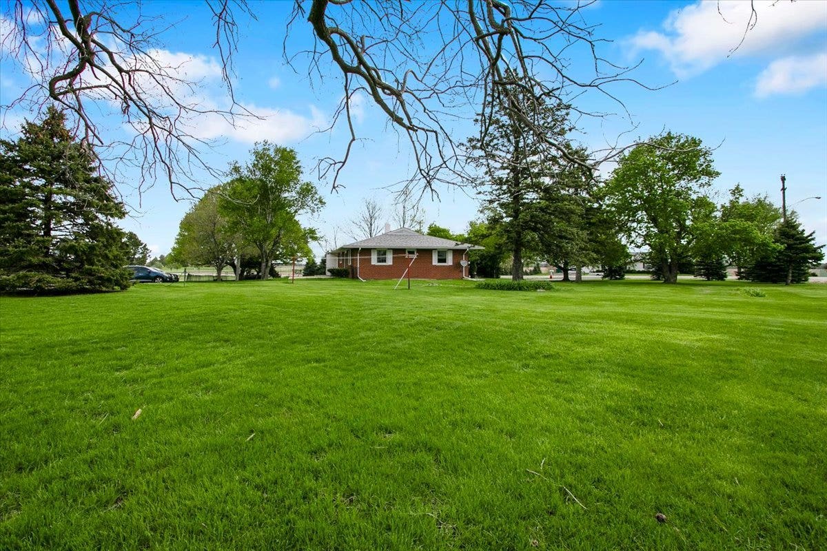 12495 Grove Road, Minooka, IL 60447 12495 Grove Road, Minooka, IL 60447