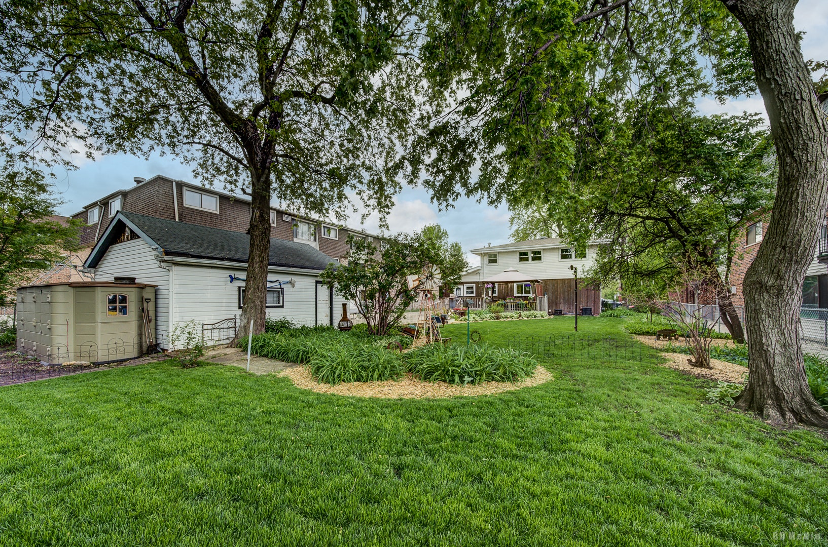 9826 Nottingham Avenue, Chicago Ridge, IL 60415 9826 Nottingham Avenue, Chicago Ridge, IL 60415