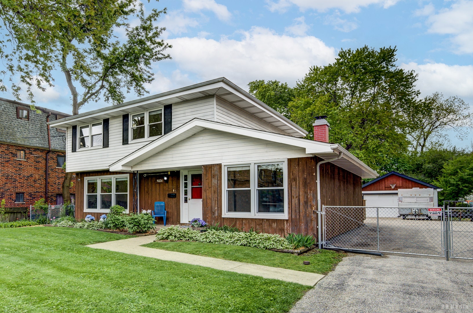 9826 Nottingham Avenue, Chicago Ridge, IL 60415 9826 Nottingham Avenue, Chicago Ridge, IL 60415