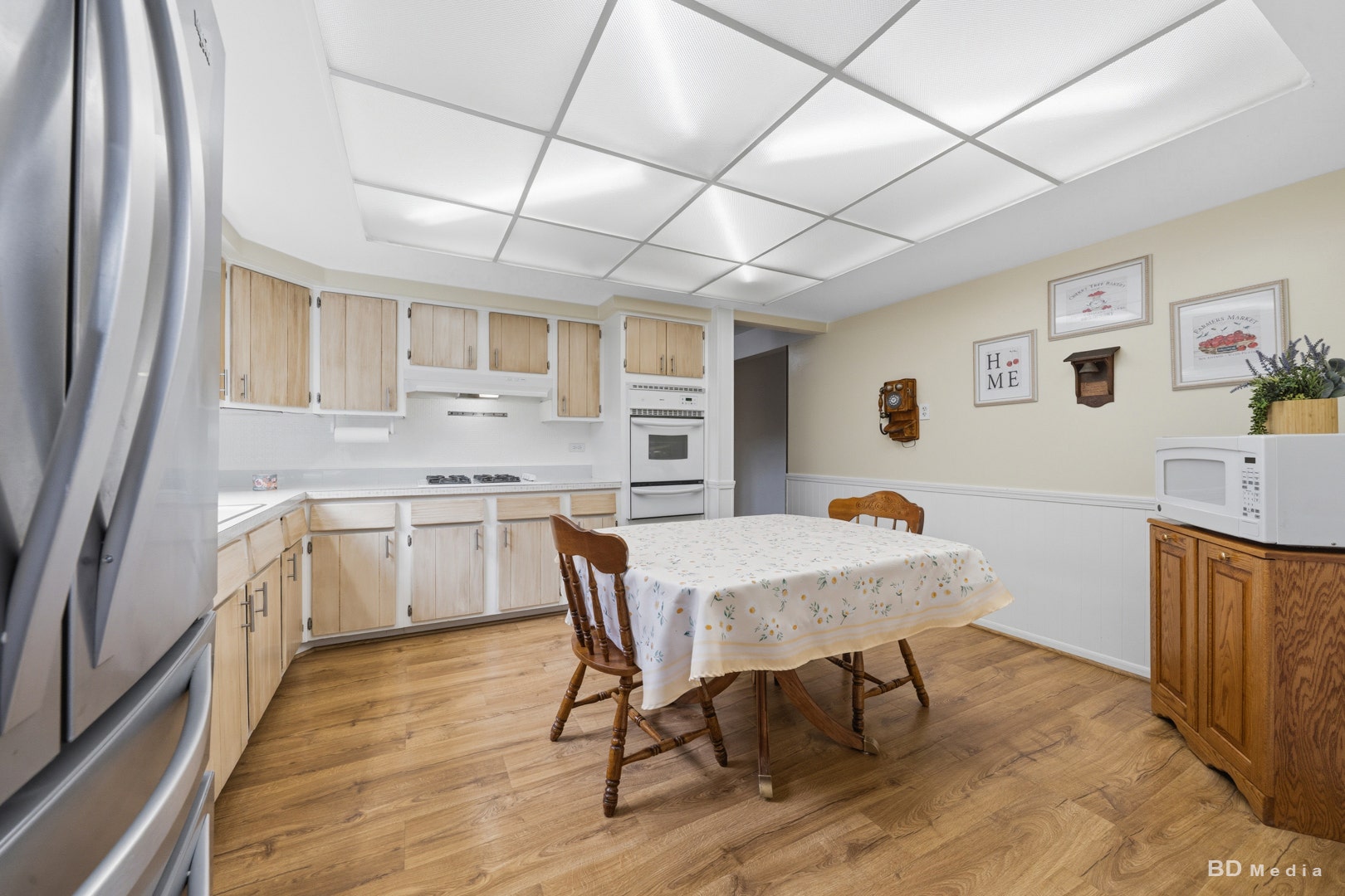 9826 Nottingham Avenue, Chicago Ridge, IL 60415 9826 Nottingham Avenue, Chicago Ridge, IL 60415
