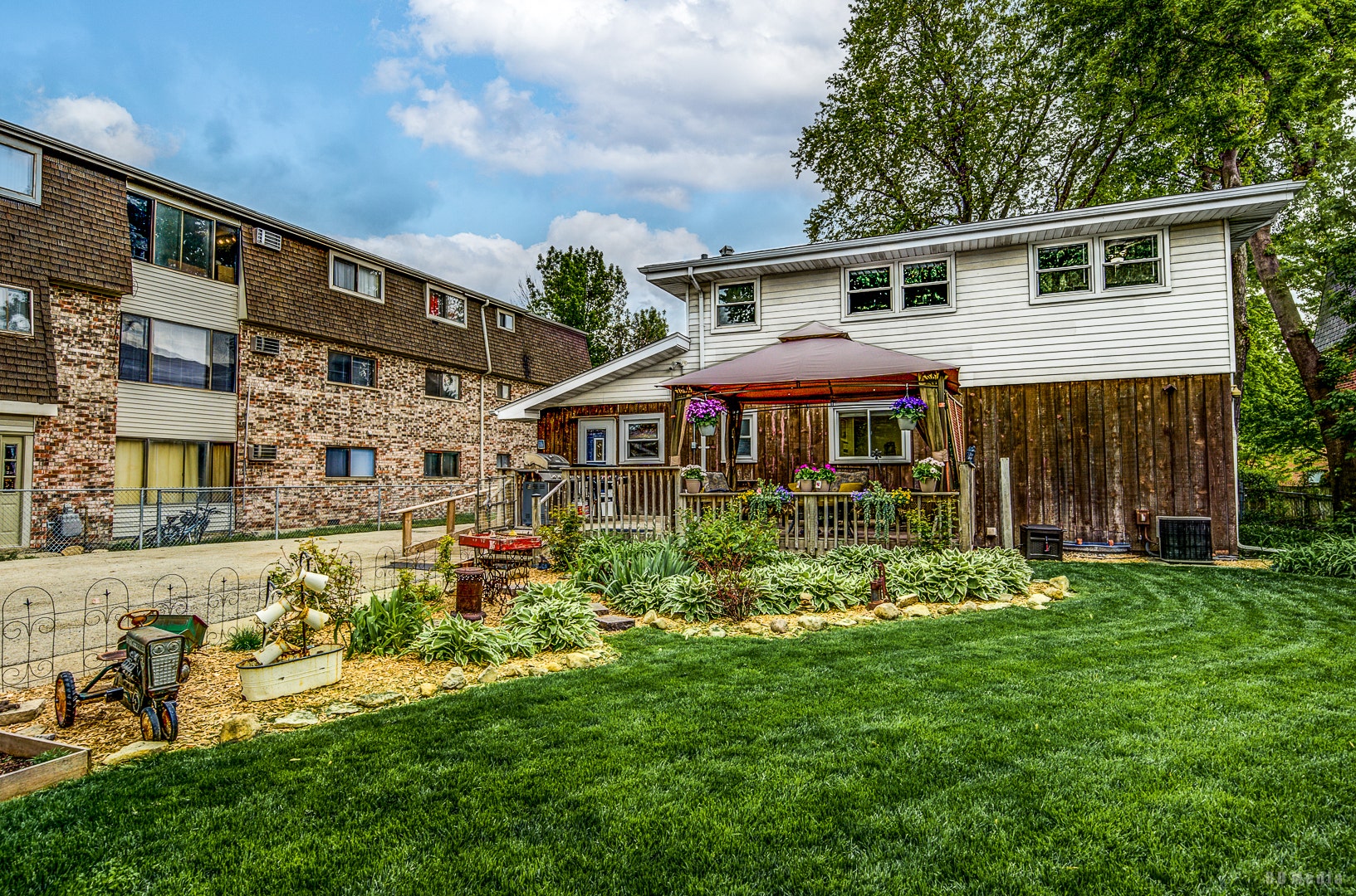 9826 Nottingham Avenue, Chicago Ridge, IL 60415 9826 Nottingham Avenue, Chicago Ridge, IL 60415
