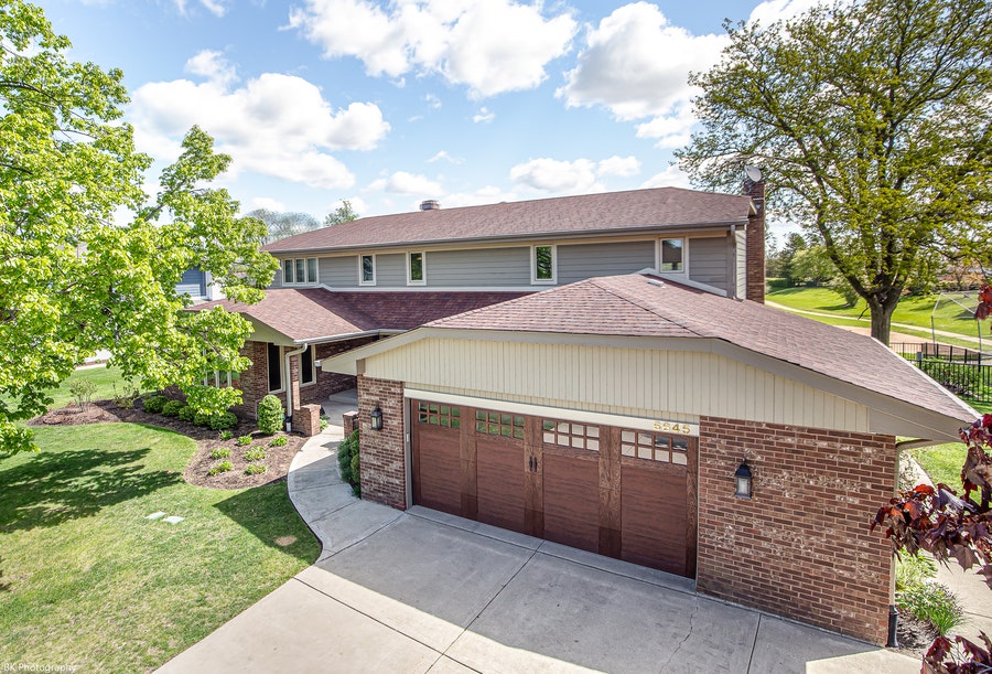 Property photo for 6645 Wedgewood Lane, Willowbrook, IL