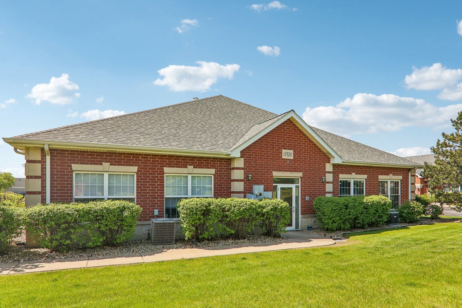11520 183rd Place, #NE, Orland Park, IL 60467