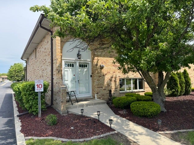 7336 W 153rd Street, #7336, Orland Park, IL 60462 7336 W 153rd Street, #7336, Orland Park, IL 60462
