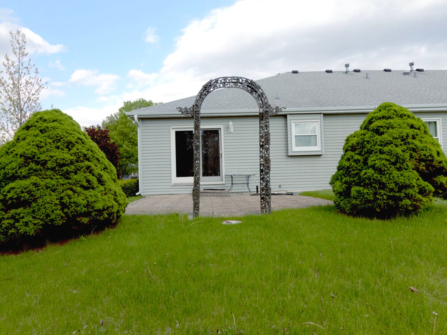 607 Flanagan Drive, #B, Minooka, IL 60447 607 Flanagan Drive, #B, Minooka, IL 60447