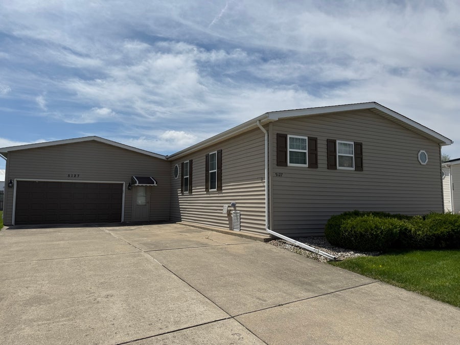 Property photo for 5127 Lucille Drive, Monee, IL
