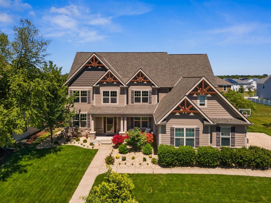 Property photo for 3686 Bellamere Lane, Elgin, IL