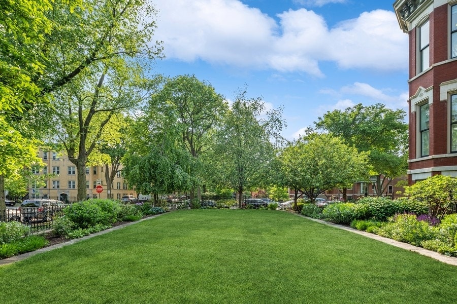 1407 N Hoyne Avenue, Chicago, IL 60622 1407 N Hoyne Avenue, Chicago, IL 60622