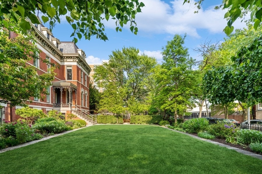 1407 N Hoyne Avenue, Chicago, IL 60622 1407 N Hoyne Avenue, Chicago, IL 60622