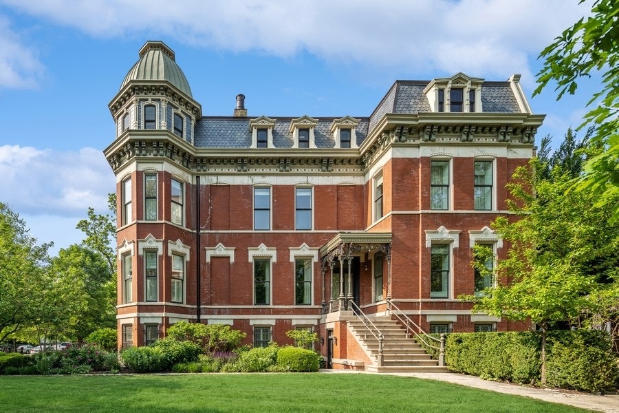 1407 N Hoyne Avenue, Chicago, IL 60622 1407 N Hoyne Avenue, Chicago, IL 60622