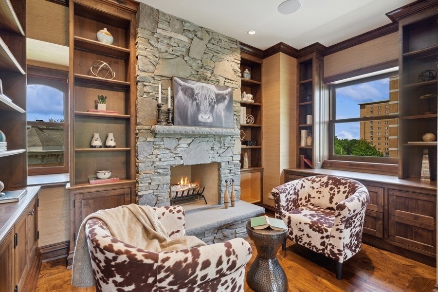 1407 N Hoyne Avenue, Chicago, IL 60622 1407 N Hoyne Avenue, Chicago, IL 60622