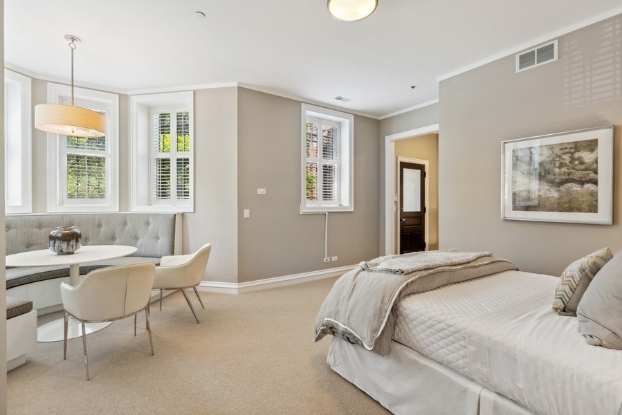 1407 N Hoyne Avenue, Chicago, IL 60622 1407 N Hoyne Avenue, Chicago, IL 60622