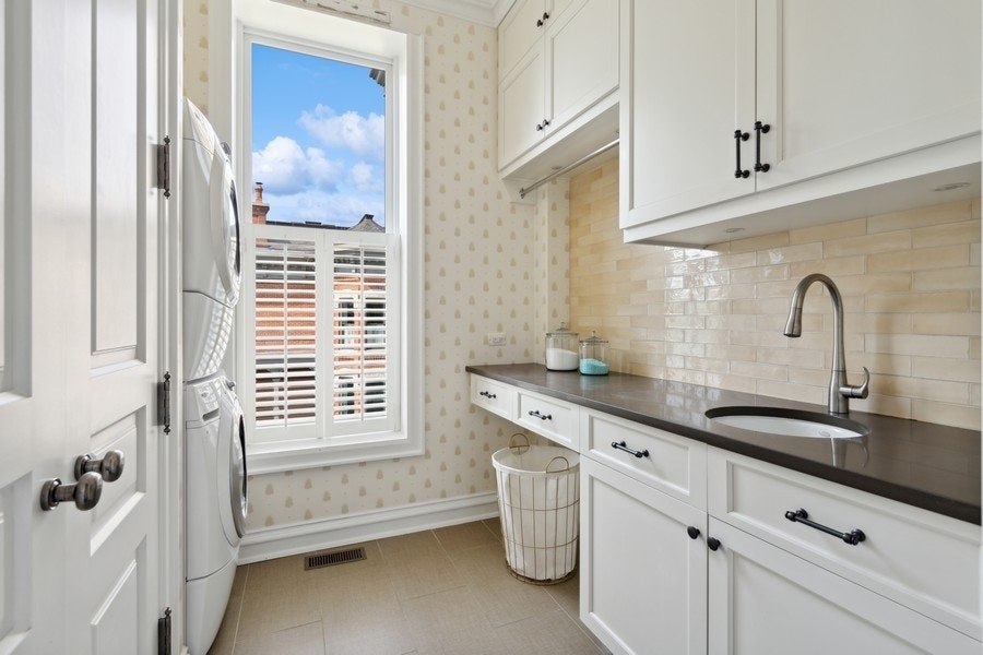 1407 N Hoyne Avenue, Chicago, IL 60622 1407 N Hoyne Avenue, Chicago, IL 60622