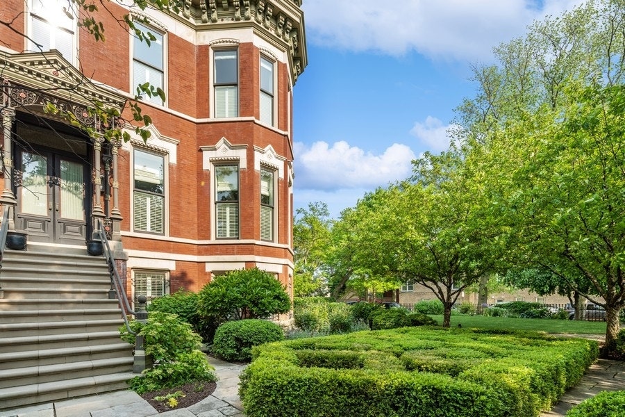 1407 N Hoyne Avenue, Chicago, IL 60622 1407 N Hoyne Avenue, Chicago, IL 60622